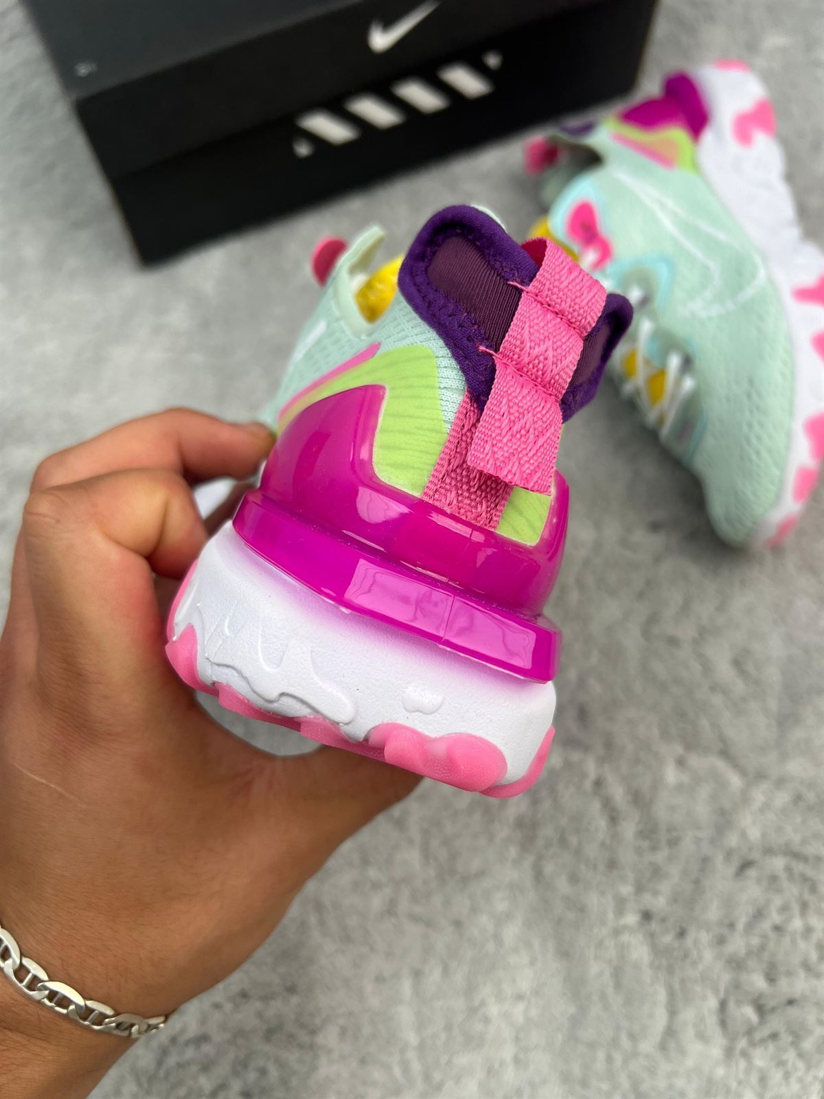 Zapatillas Nike react Pink/green - Imagen 6